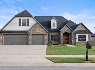 1122 Giulia Ave, Tontitown, AR 72762