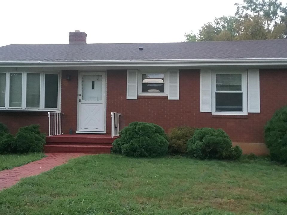 1st image of 1827 Glenroy St NW