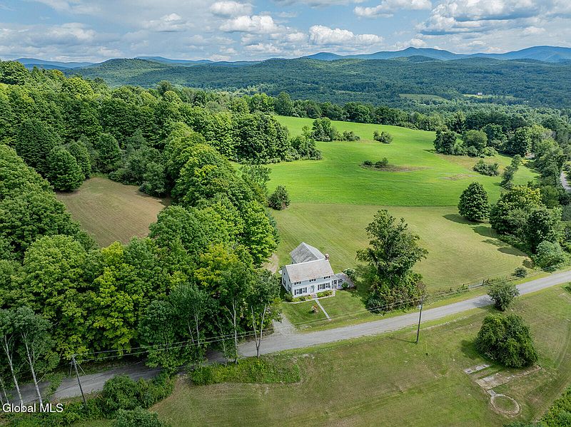 5th image of 217 S Grimes Hill Road