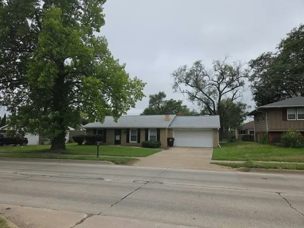 3517 N Sterling Ave, Peoria, IL 61604
