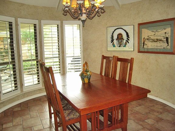 5th image of 9040 Maguires Bridge Dr