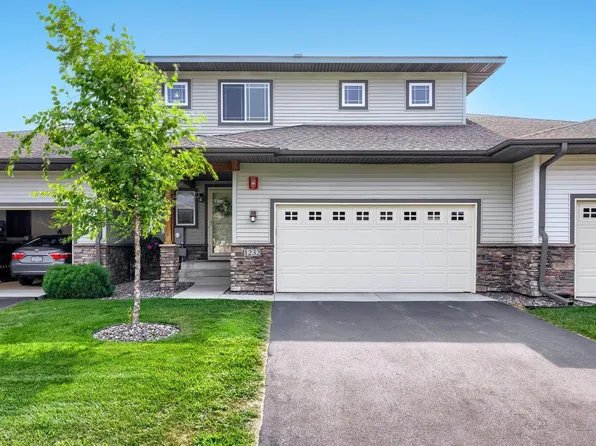 1232 Vernon Dr, Carver, MN 55315