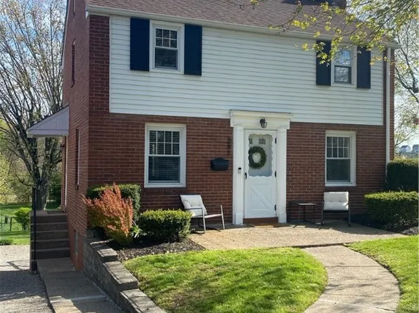 391 Woodcliff Cir, Pittsburgh, PA 15243