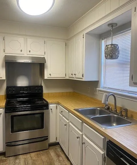 3619 N State St #B — Photo 2