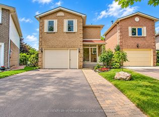 8 Park Lane Cir, Richmond Hill, ON L4C 6S8