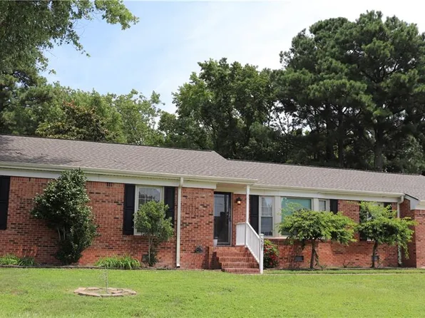 2301 Georgetown Blvd, Chesapeake, VA 23325