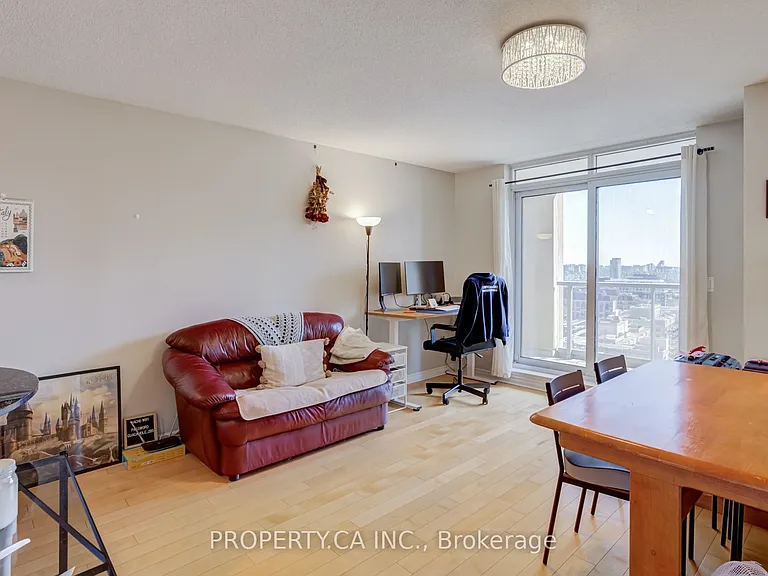 18 Kenaston Gdns #1705 — Photo 11