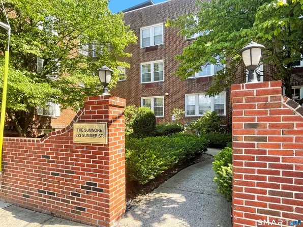 833 Summer St APT E, Stamford, CT 06905