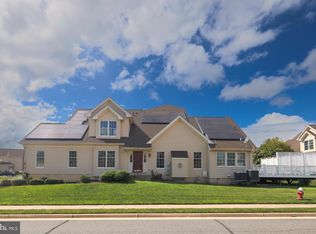 22918 N Brown Sq, Ashburn, VA 20148