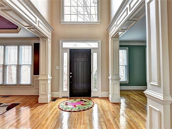 3rd image of 1674 Kingsley Cir
