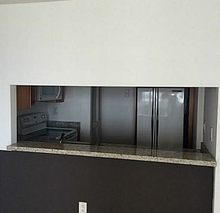 4th image of 600 NE 36th St APT 1119