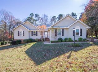 704 Sunny Shore Ln, Anderson, SC 29621