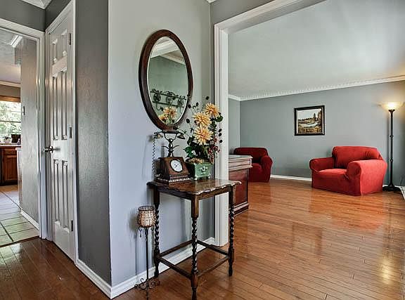 5th image of 2025 Portsmouth Dr