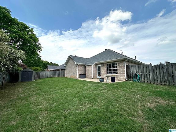 4th image of 231 Hickory Point Ln