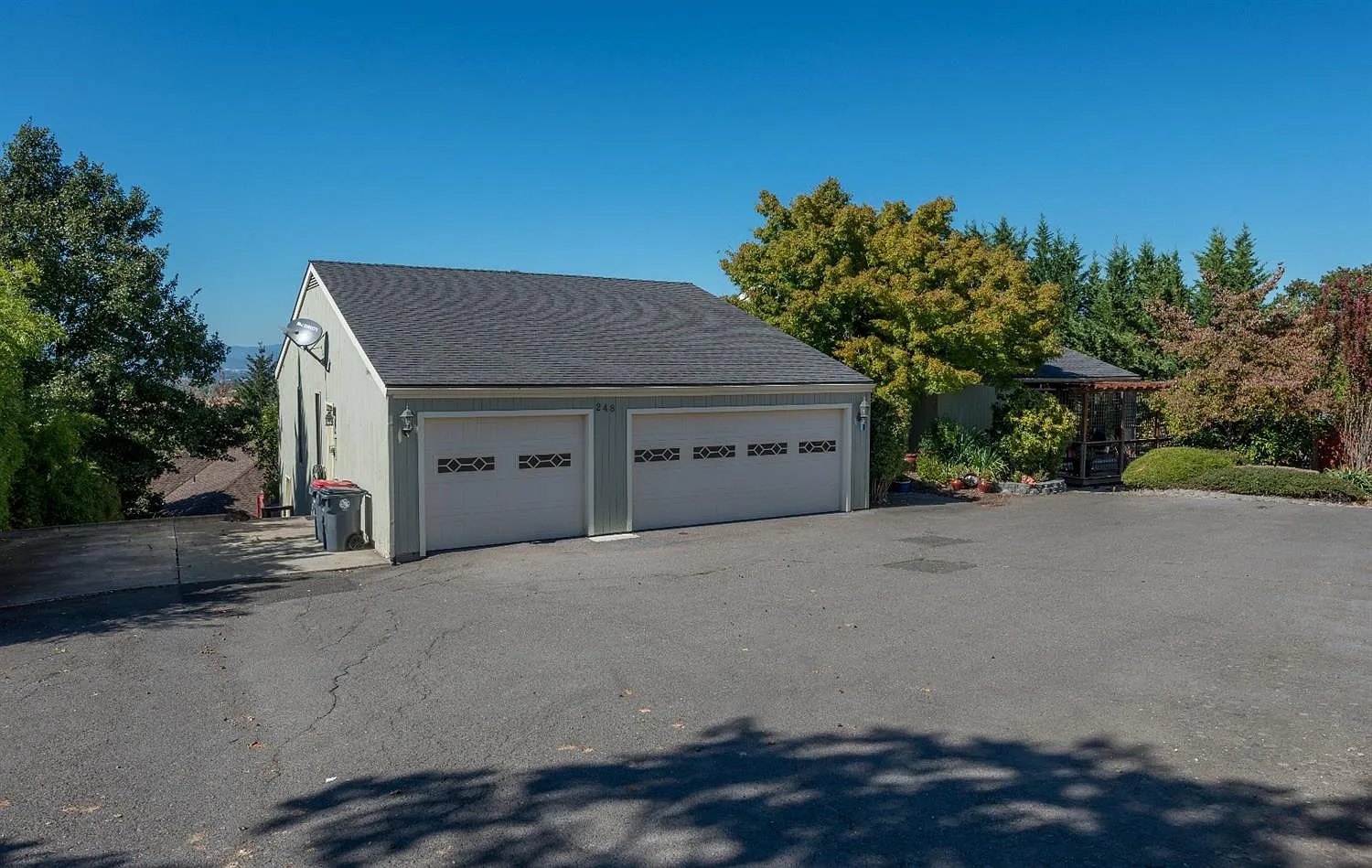 248 Yale Dr photo 1