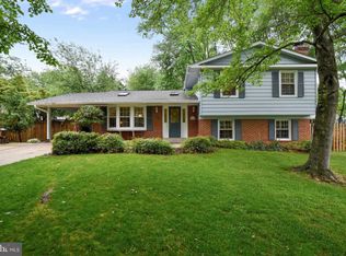2204 Yardley Ct, Alexandria, VA 22308