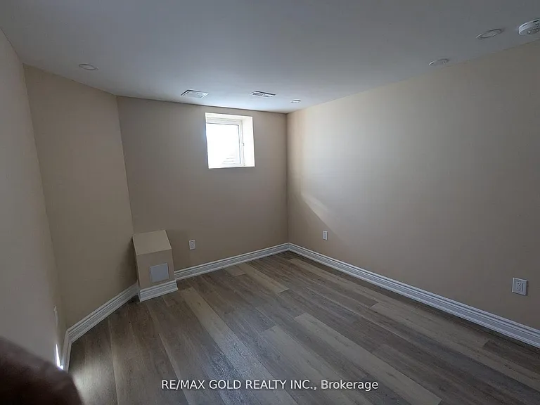35 Latania Blvd — Photo 6