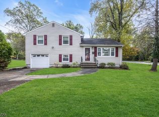 100 Sycamore Ave, Livingston, NJ 07039