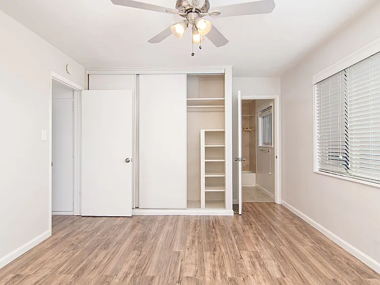 1502 Scott St — Photo 6
