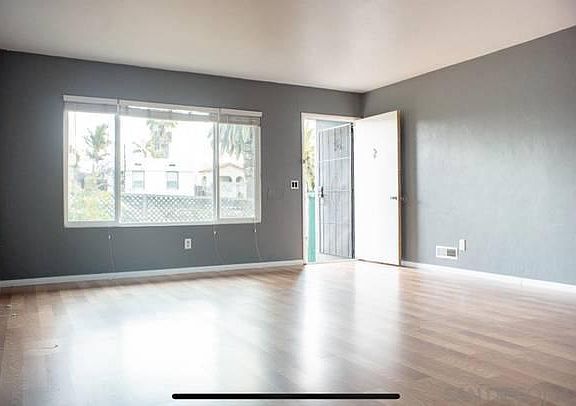 3rd image of 3738 35th St