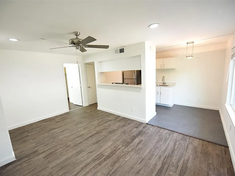 5404 Reiger Ave #204 — Photo 10