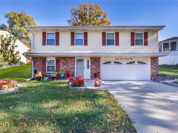 4324 Massabielle Dr, Saint Louis, MO 63129