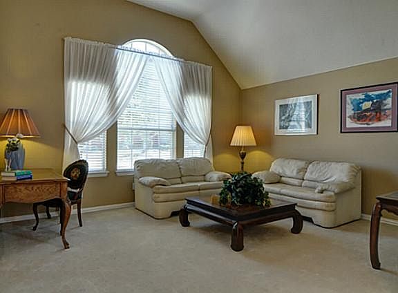 3rd image of 10213 Donley Dr