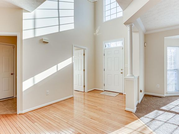 ENTRY FOYER