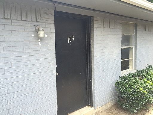 1st image of 653 W Collin St APT 103