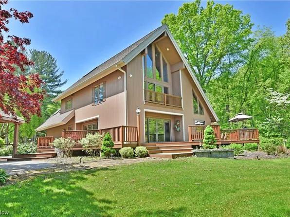 3363 Warren Meadville Rd, Cortland, OH 44410