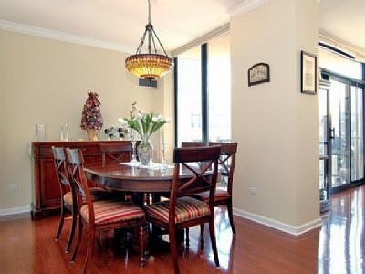 4th image of 435 W Erie St #801