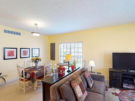 5th image of 3461 Brixford Ln