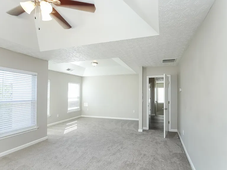 8202 Camp Hill Ct — Photo 10