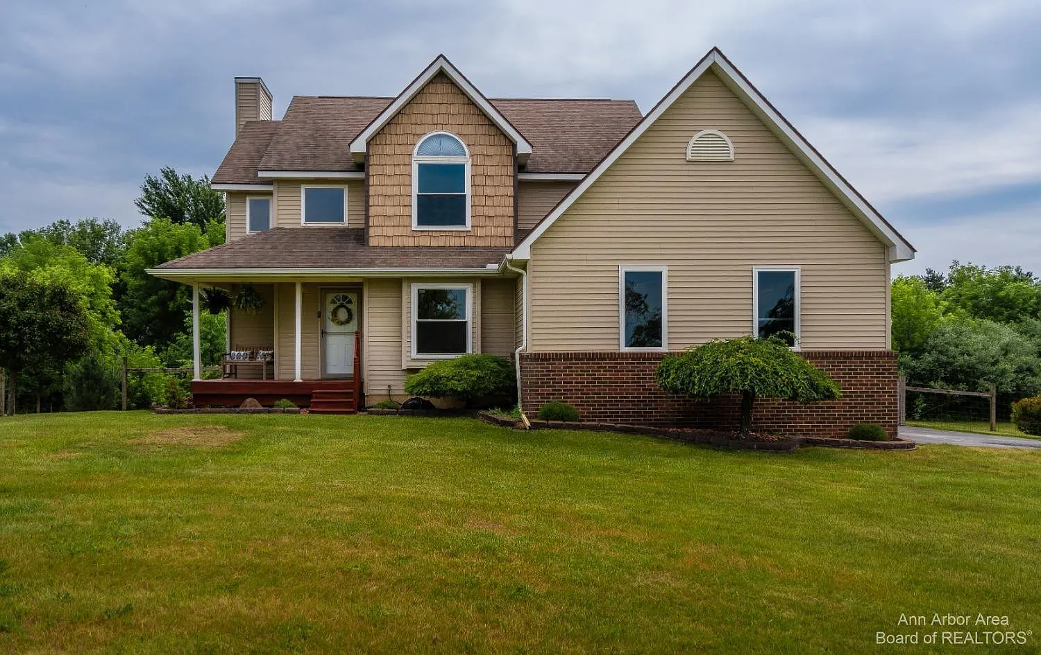 3327 Cedar Lake Rd photo 1
