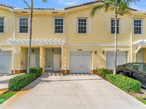 5th image of 4040 NW 11th St