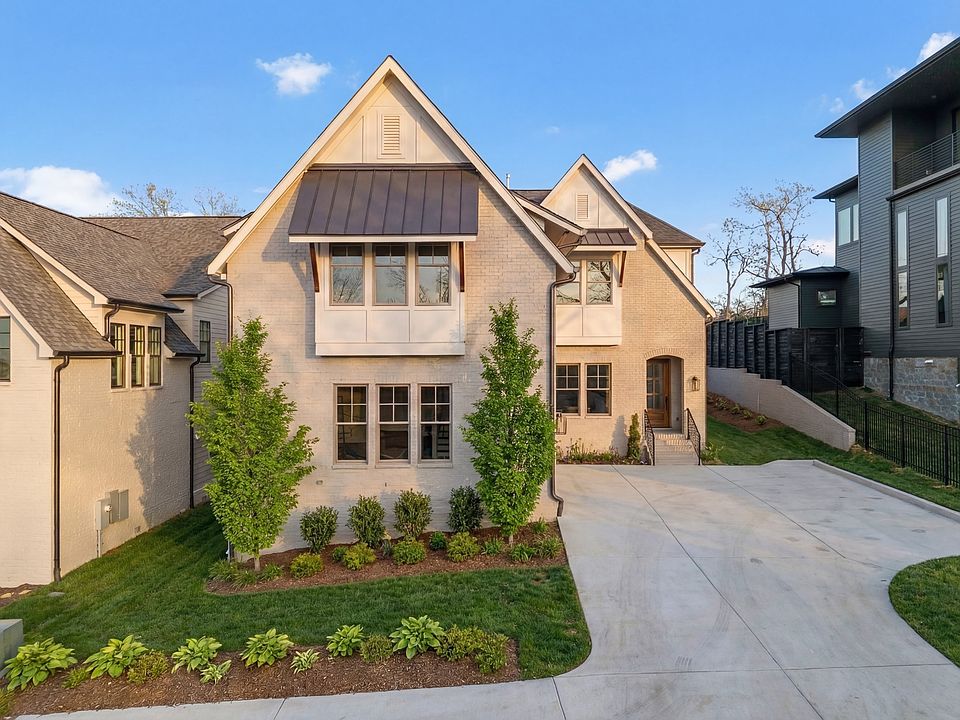 1st image of 3420B Golf Club Ln