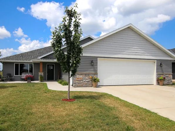 1372 Bradford St SE, Hutchinson, MN 55350