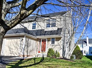 326 Laurel Dr, Royersford, PA 19468