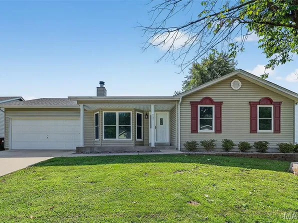 797 Estes Park Dr, Saint Peters, MO 63376