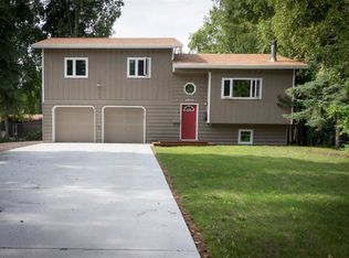 4894 Drake St, Fairbanks, AK 99709