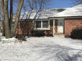 119 NW Highland Ln, Blue Springs, MO 64014