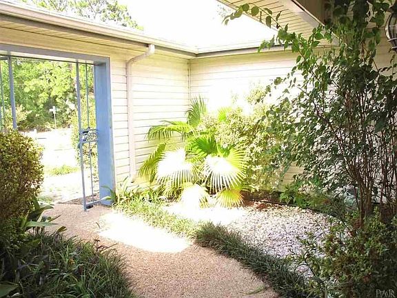 2nd image of 4665 Balmoral Dr