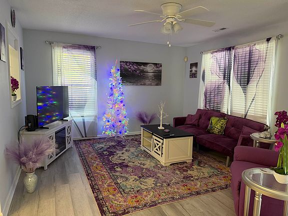 4th image of 415 28th Ave. N #4-A