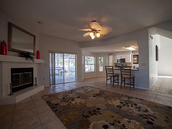 5th image of 11684 Fox Creek Dr
