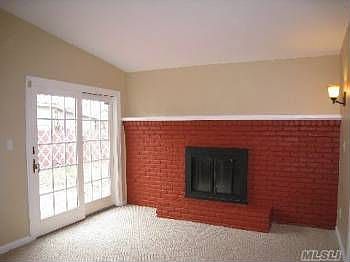 4th image of 637 N Indiana Ave**newly Renovated Cape**bank Owned**ton