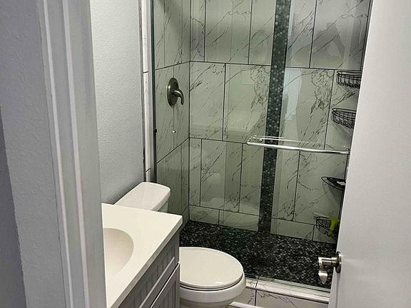 2nd image of 3823 42nd St