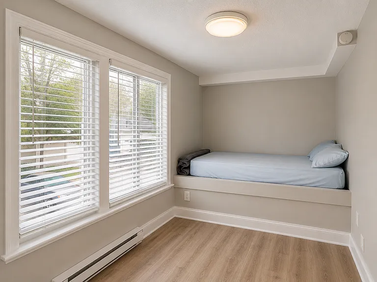 248 W Elm St #1 — Photo 9