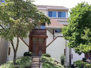 18224 Windsor Hill Dr #307, Olney, MD 20832