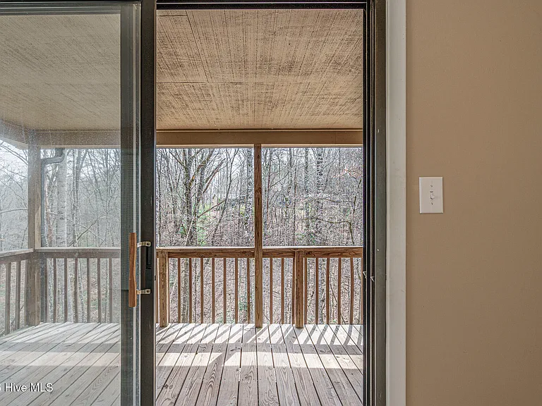 70 Beaver Ridge Trl — Photo 19