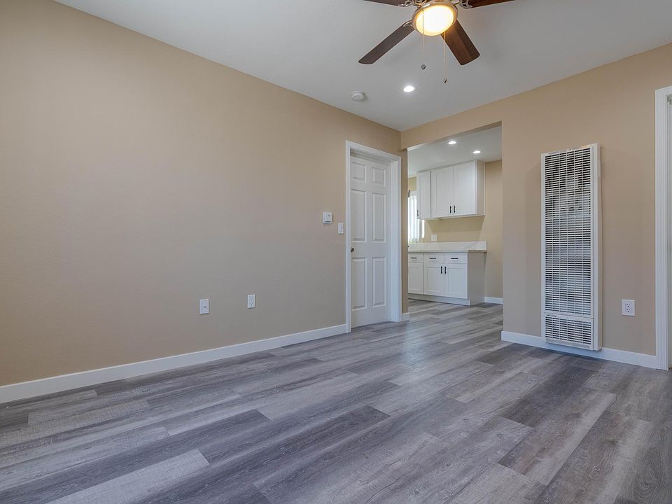 2nd image of 9011 Dudlext Ave
